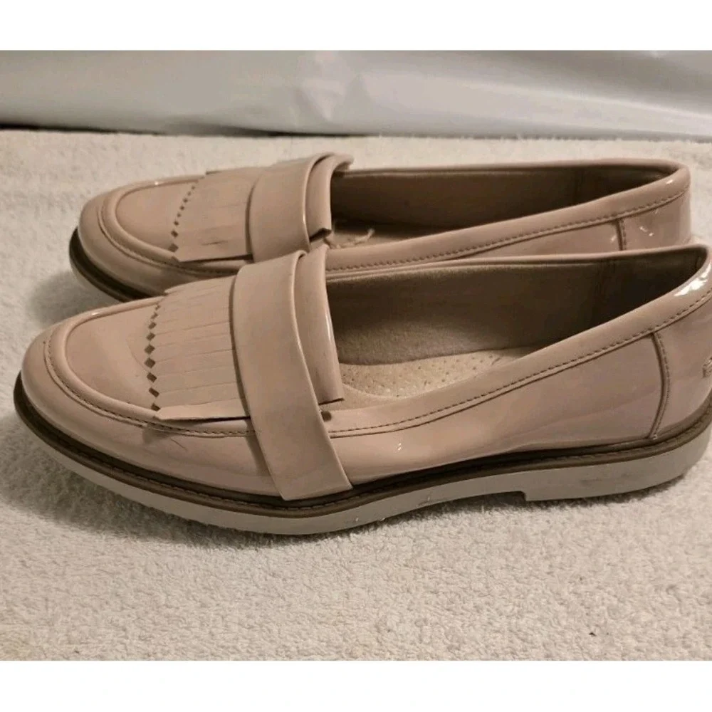 Collections by Clarks Raisie Theresa soft cushion loafer in Dusty Pink‎ size 8